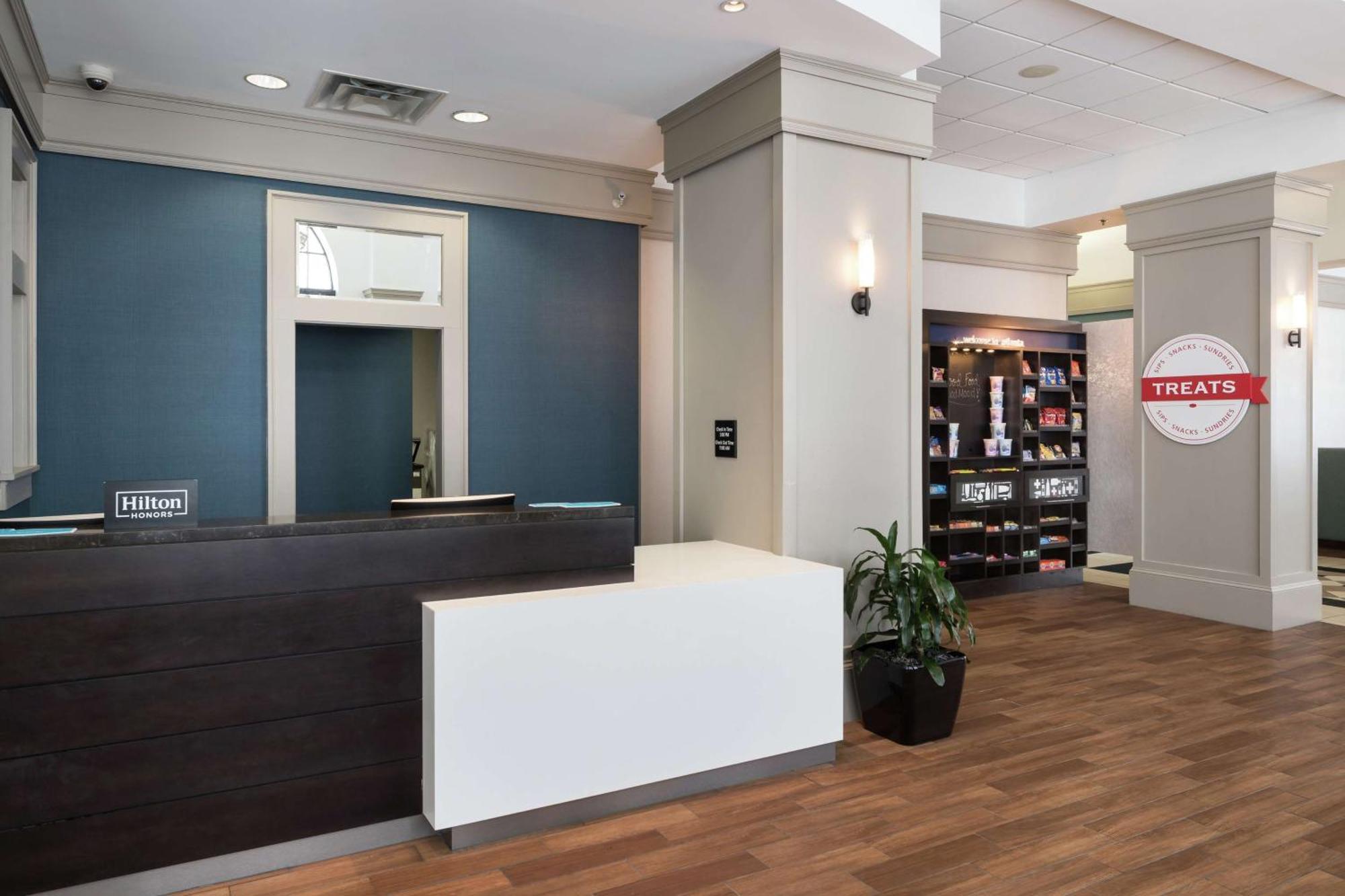 Hampton Inn & Suites Atlanta-Downtown Exteriér fotografie